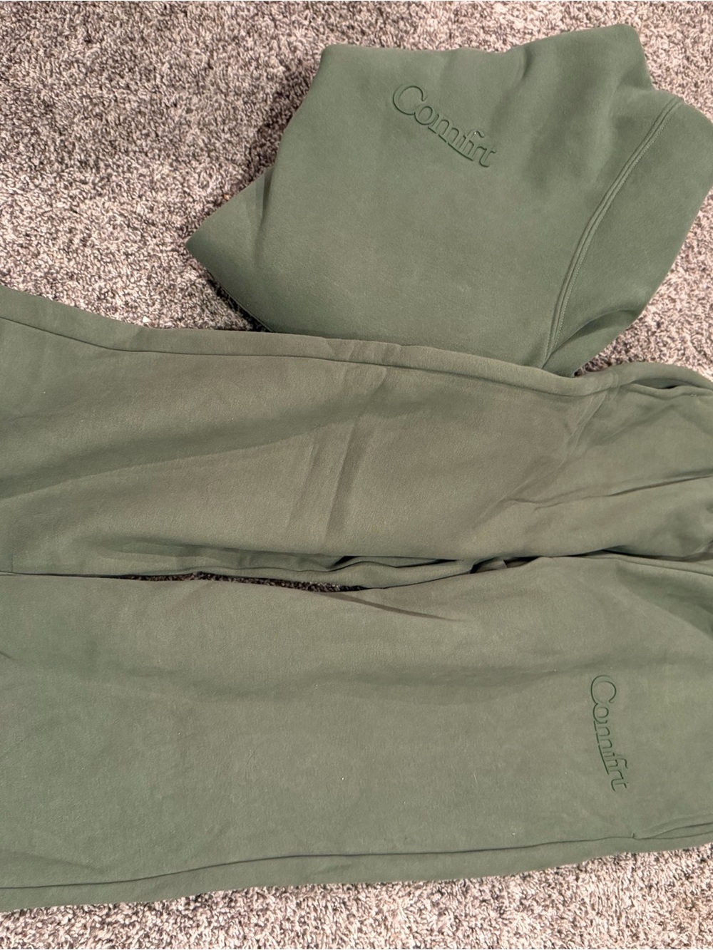 Comfrt Olive Green Women’s Joggers and sweatshirt set- Classic Comfrt